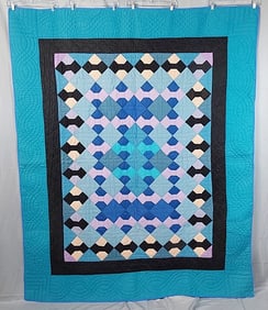 Vintage c1950 Amish Bow Tie Quilt