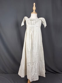 Antique c1820s Infant's Gown