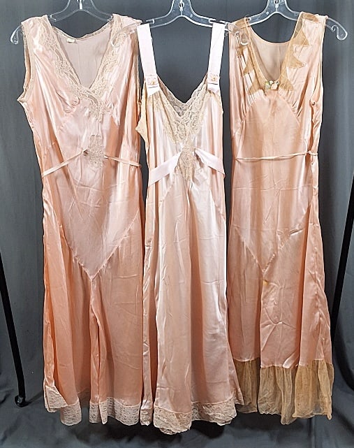 3 Vintage Pink Nightwear (1 of 20)