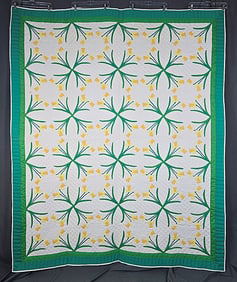 Vintage Dancing Daffodils Quilt