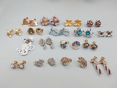 16 Pairs of Vintage Screw Back Earrings