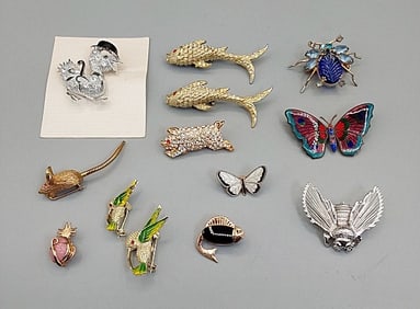 12 Vintage Animal Themed Brooches