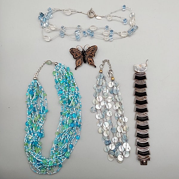 5 Vintage Necklaces, Bracelet, Butterfly Brooch (1 of 6)