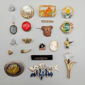 13 Vintage Brooches and Pins