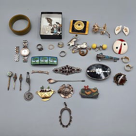 Misc Jewelry Lot: Pins, Rings, more