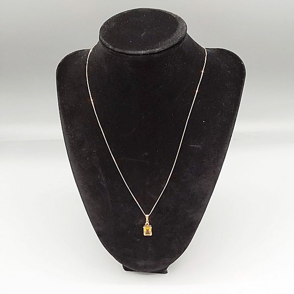 14K Necklace with Citrine Pendant: 17" marked "14K yellow gold necklace with 3/4" citrine pendant set in 14K yellow gold (Necklace weight 1.3g, Pendant with Stone .8g)If you have any doubt, please ask questions! We will provide extra p
