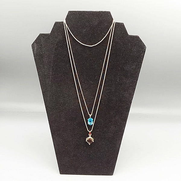 2 Gold Pendants (1 of 9)