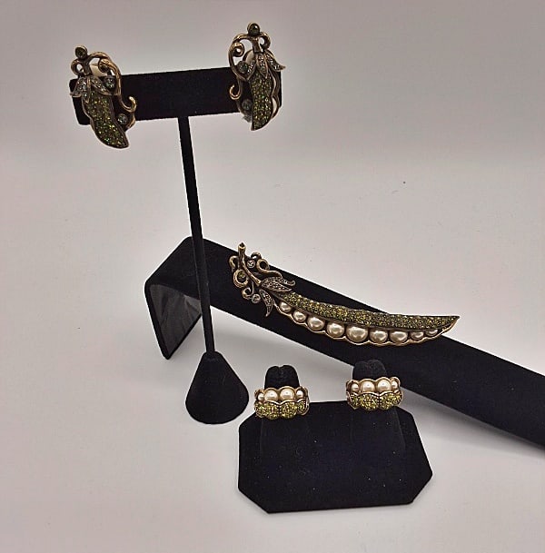 Heidi Daus Pea Pod Grouping (1 of 9)