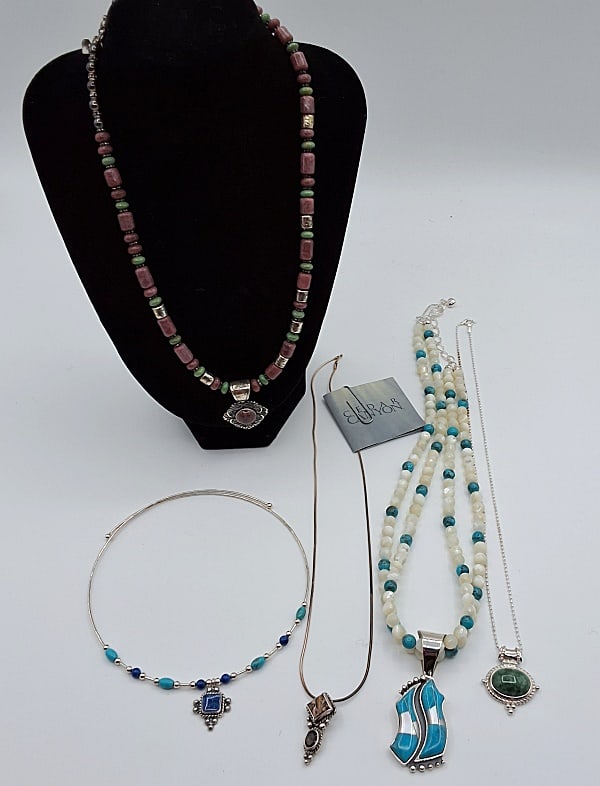 Southwestern Necklaces and Pendants (1 of 12)