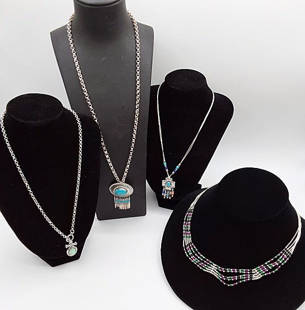 4 Southwestern Style Necklaces (1 of 13)