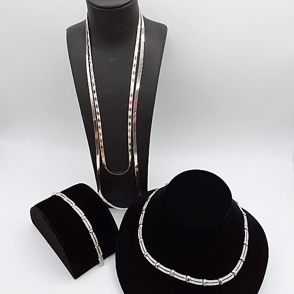 Herringbone and Necklace Set (1 of 6)