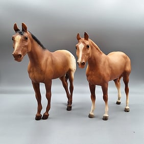 2 Breyer Quarter Horse Yearlings #102 #103