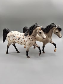 2 Breyer Black Stallion Arabians #811 and #899