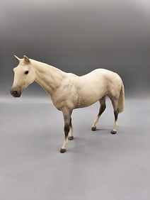 Breyer Rox Dene Show Hunter #952