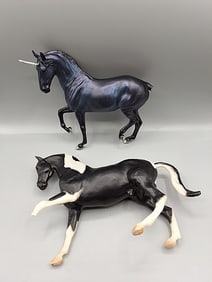 2 Broken Breyer Horses Domino and Bellatrix