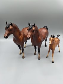2 Breyer Proud Arabian Mares #216 and Family Foal #15