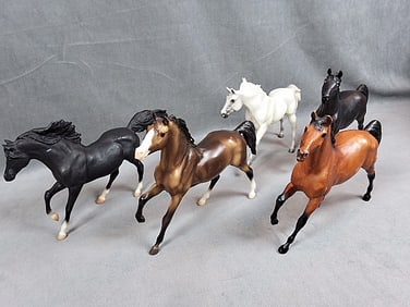 5 Breyer Classic Horses - Black Stallions and More