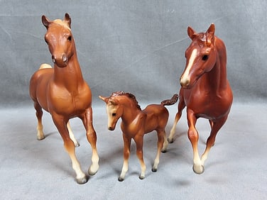 Breyer Classic Arabian Horse Family #3055