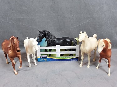5 Breyer Classic and Paddock Pals