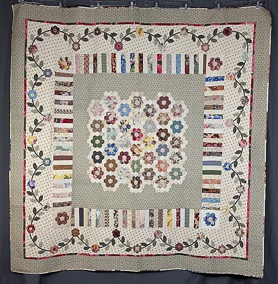 Wendys Flower Garden with Piano Steps Quilt (1 of 11)