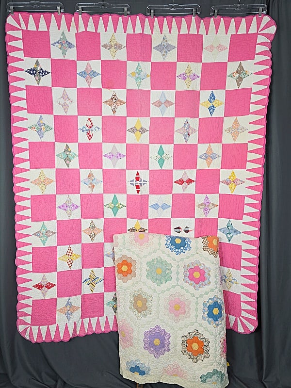2 Vintage c1940 Quilts - GFG, Arkansas Star (1 of 20)