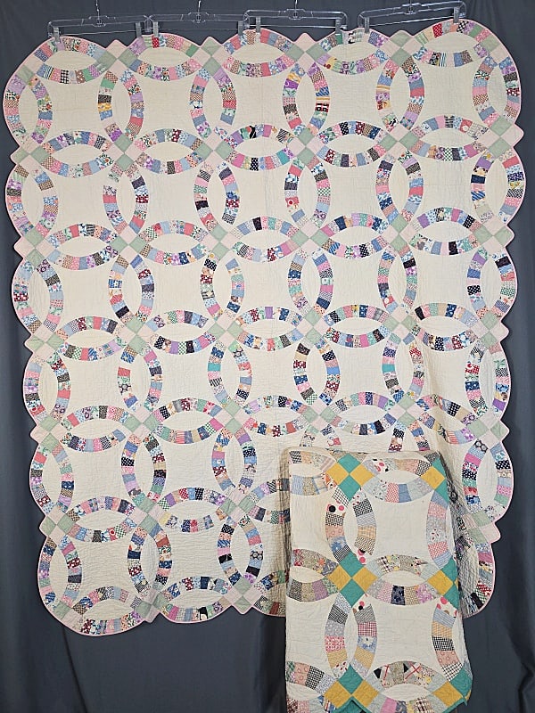 2 Vintage c1930 Double Wedding Ring Quilts (1 of 14)