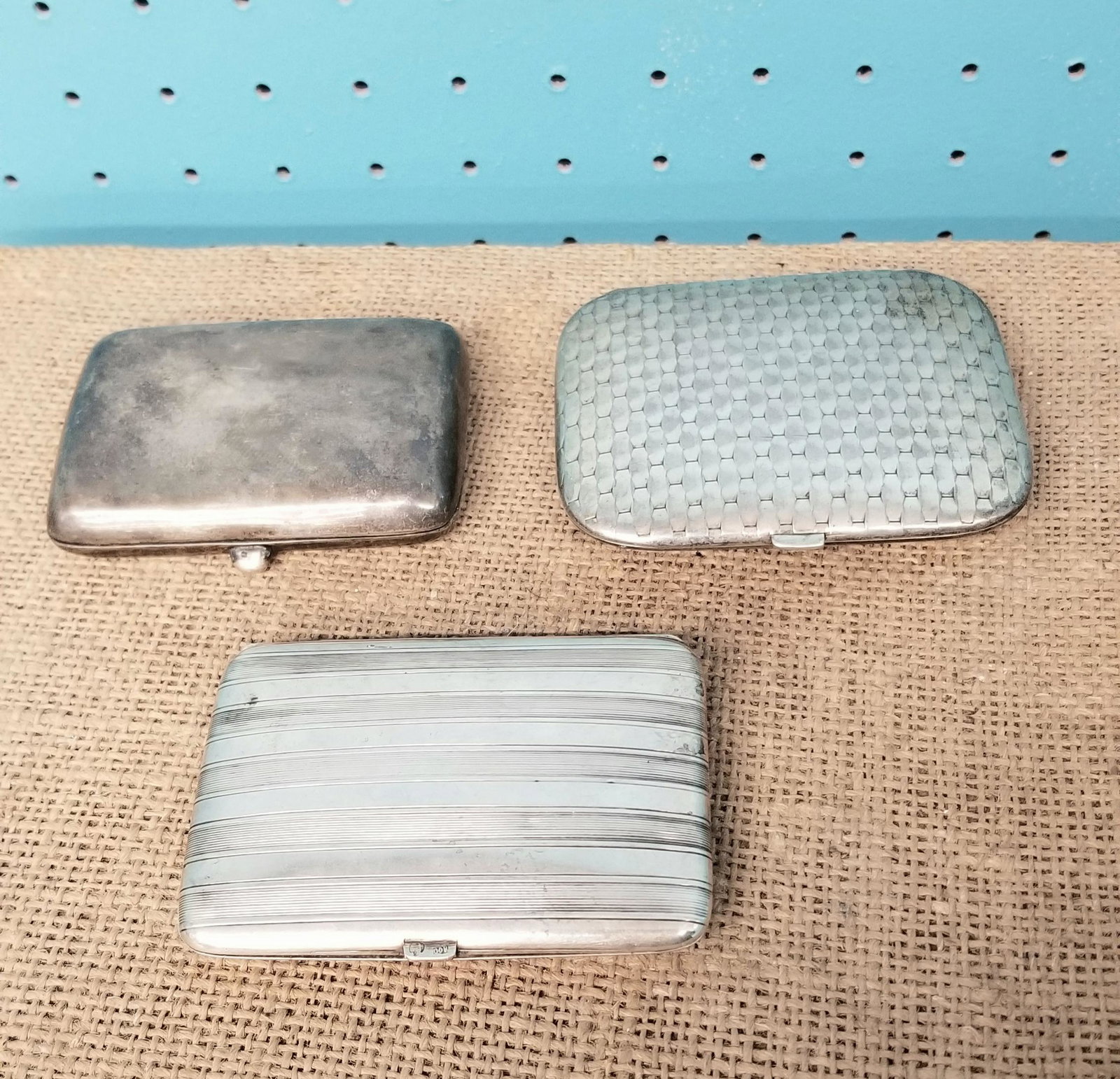 Lot of 3 Sterling Silver Compacts: Lot of 3 Sterling Silver Compacts, 3.5-4" Length 7.67 Troy Ounces
