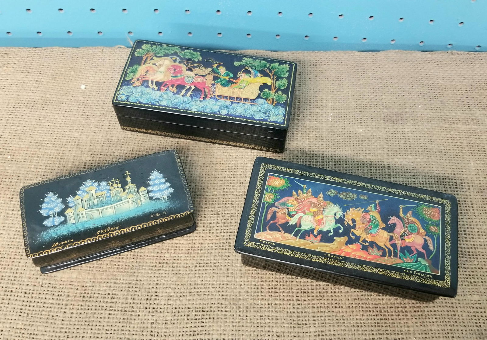 3 Russian Antique Lacquered Boxes, unsigned: 3 Russian Antique Lacquered Boxes, unsigned, 5" by 2.5"