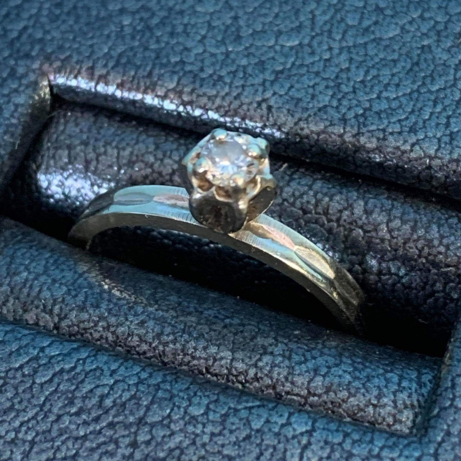 Antique Eduardian 14k White Gold and Diamond Solitaire (1 of 3)