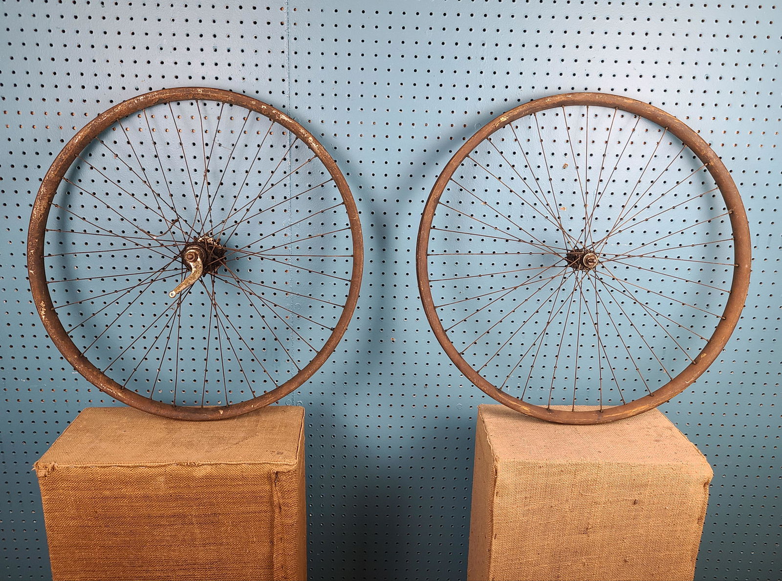 Pair of Antique Wooden Bicycle Wheels, possibly SCHWINN (1 of 8)