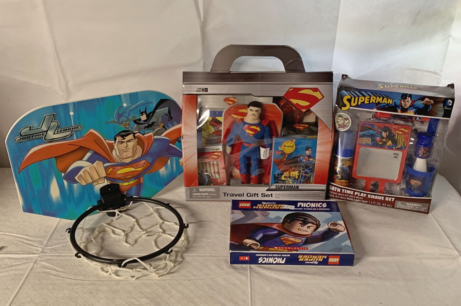 4 PIECE SUPERMAN LOT (1 of 5)