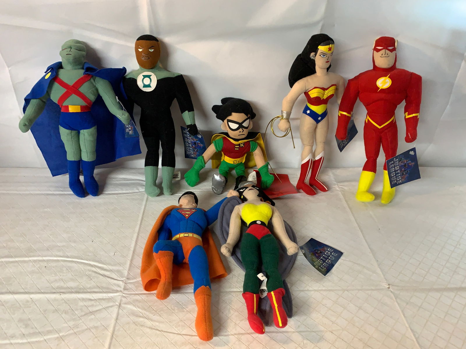 7 ASSORTED STUFFED SUPERHEROES (1 of 4)