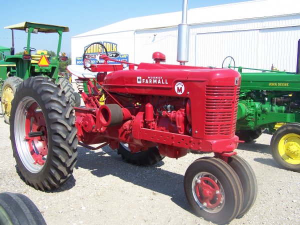 IH Farmall Super M Antique Farm Tractor