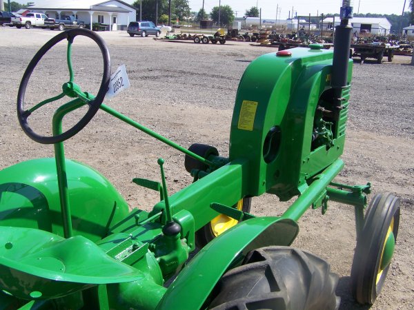 John Deere L Antique Tractor with Belt Pulley - 4