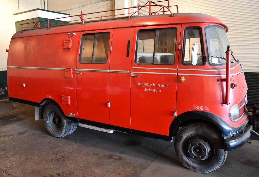 4812-(1961) MERCEDES-BENZ L 319 FIRE PUMPER (1 of 16)