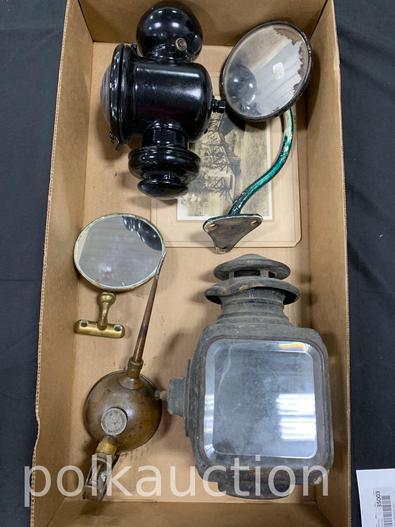 2 Lanterns, Oiler, Two Mirrors (1 of 6)