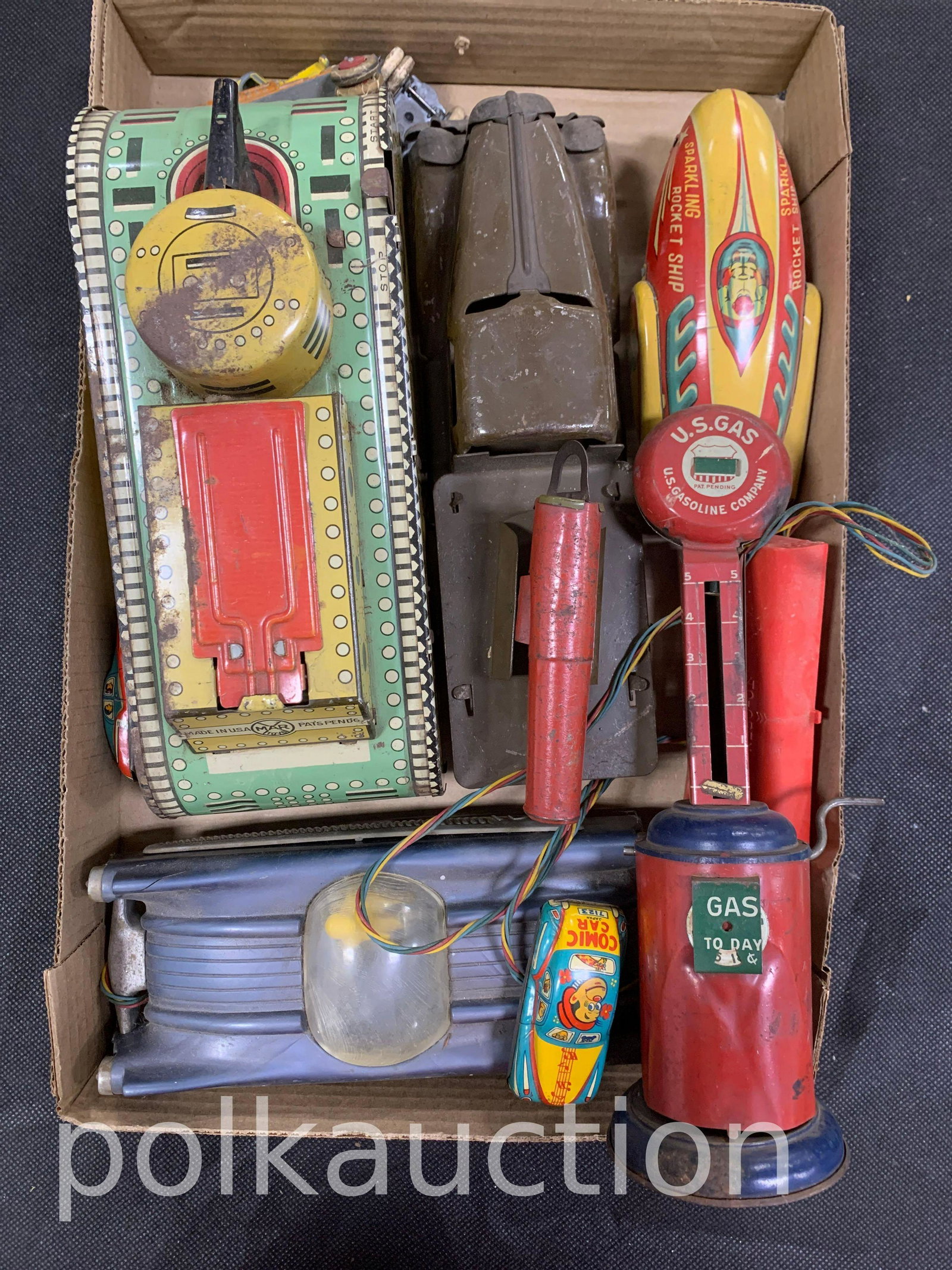 Lot of Tin Toys: Lot of Tin Toys