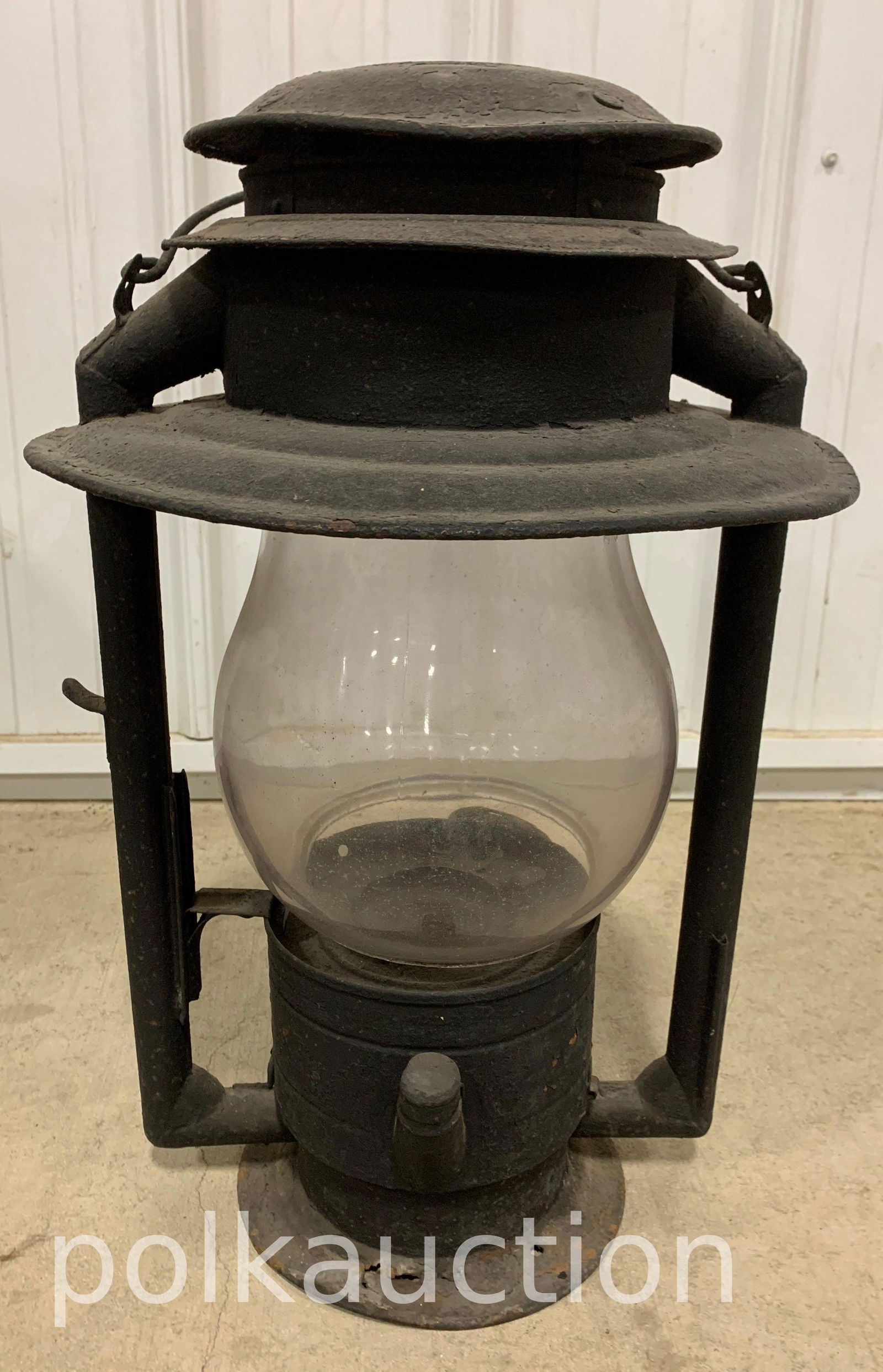 Large Lantern (1 of 2)