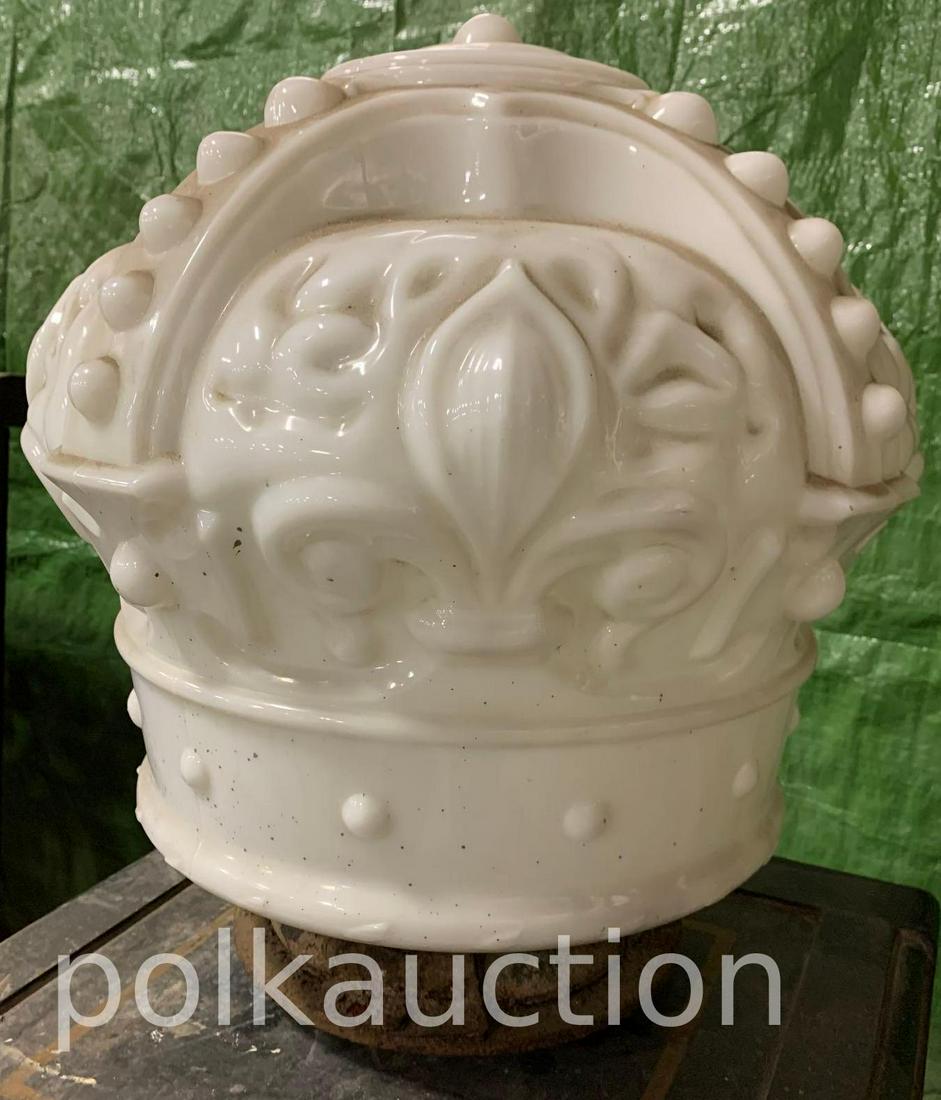 Standard Oil Co Crown Gas Pump Globe (1 of 3)