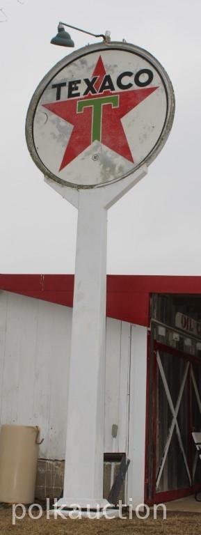 335-OUTDOOR TEXACO STATION SIGN (1 of 4)