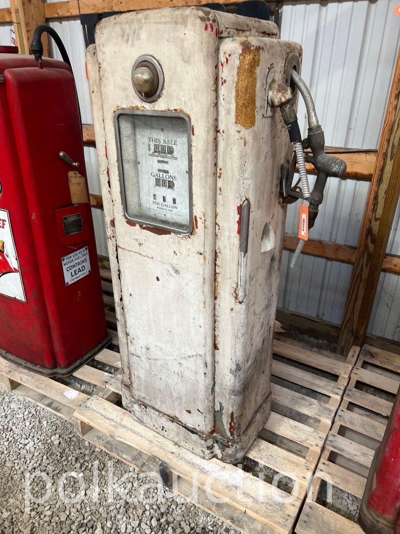 38-FUEL PUMP: BUYER TO ARRANGE SHIPPING, WE WILL BAND TO PALLET