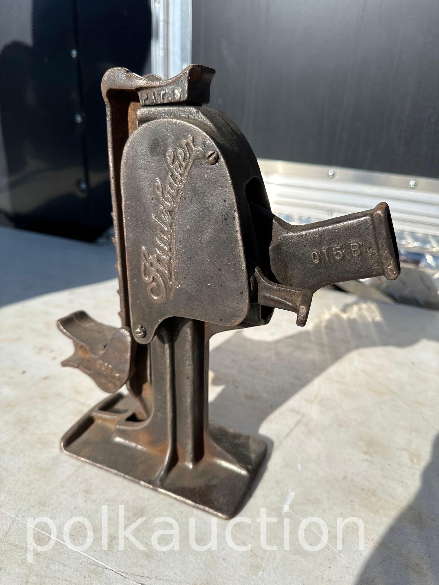 2845-VINTAGE STUDEBAKER JACK: .