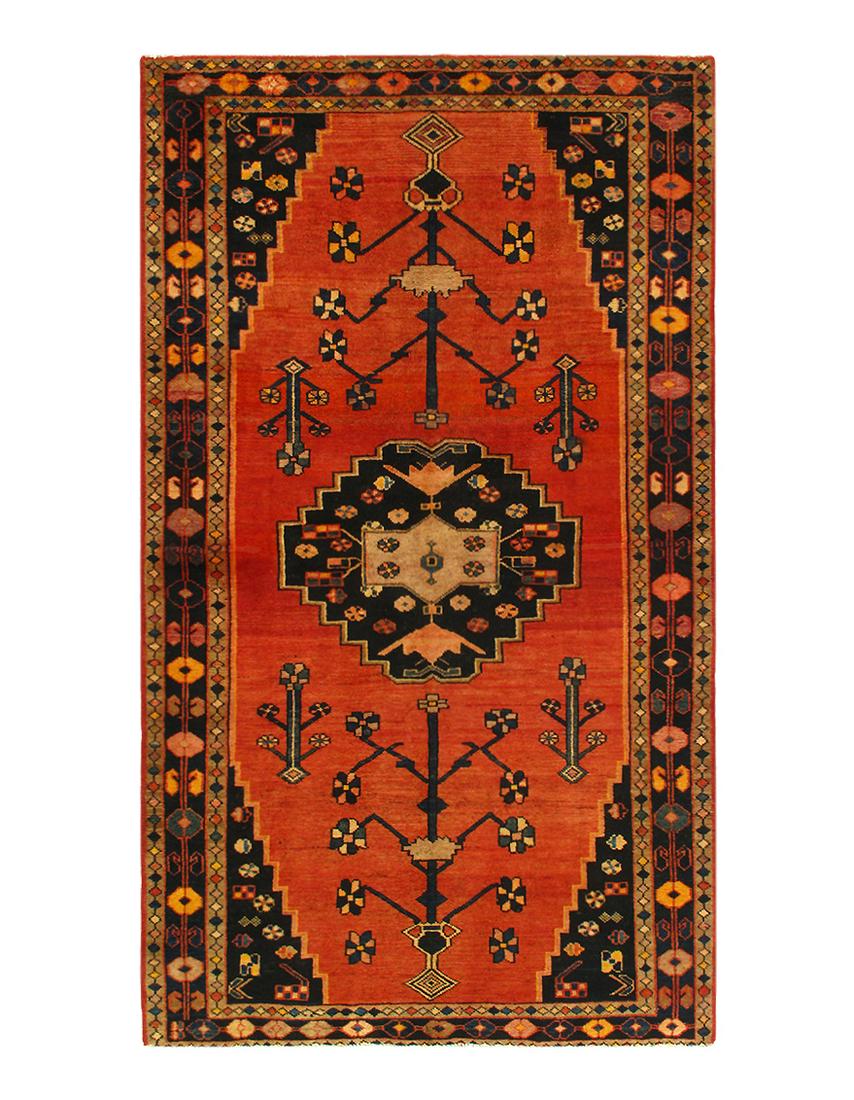 Rust Persian Hamdan 4' 6'' x 8' 2'': Rust Persian Hamdan 4' 6'' X 8' 2'' - , One of a Kind, Hand-Knotted, Lamb's Wool, 300-D10149-862. This item is part of our fine auction collection which includes many fine home accessories including a