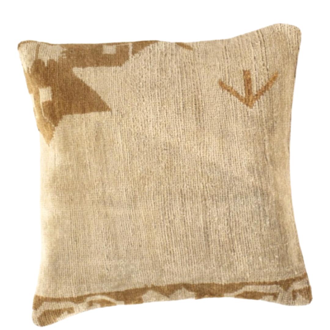 Vintage Turkish Pillow 20' x 20': Vintage Turkish Pillow 20' x 20' - 1920, Vintage Pillows, , Lamb's Wool, 300-TP 80-862. This item is part of our fine auction collection which includes many fine home accessories including antique rug