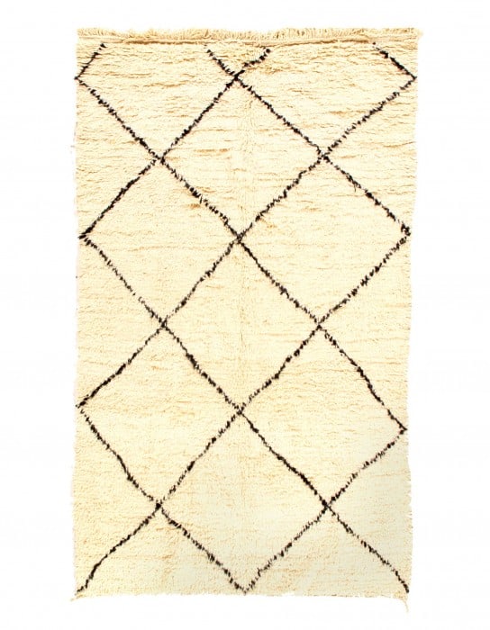Fine Hand Knotted Vintage moroccon 4'7'' X 7'9'': Fine Hand Knotted Vintage moroccon 4'7'' X 7'9'' - Circa 1970, Moroccan, Hand-Knotted, Lamb's Wool, 300 -D11831- 862.This item is part of our fine auction collection which includes many fine home acce