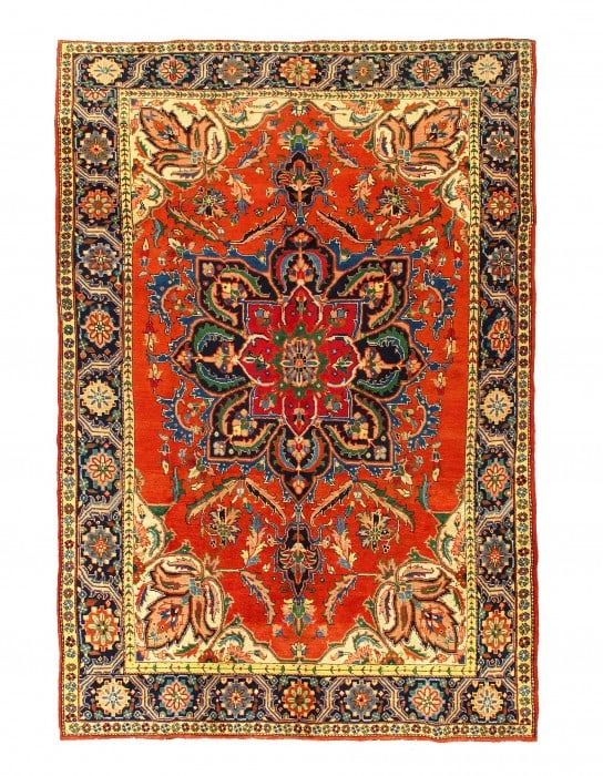 Persian Antique Heriz rug 6'5'' X 9'5'': Persian Antique Heriz rug 6'5'' X 9'5'' - Circa 1900, Heriz, Hand-Knotted, Lamb's Wool, 300 -D12086- 862.This item is part of our fine auction collection which includes many fine home accessories incl