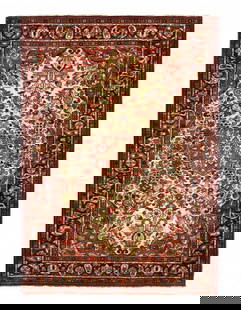 Antique Persian Sarouk - 4'8" x 6'10": Antique Persian Sarouk - 4'8" x 6'10" - Circa 1930, Sarouk, Hand-Knotted, Lamb's Wool, 300 -D10833- 862.This item is part of our fine auction collection which includes many fine home accessories inclu