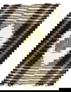 Fine Hand woven Flat Weave vintage Sumak 3'1"X 4'2": Fine Hand woven Flat Weave vintage Sumak 3'1"X 4'2" - CIRCA 1960, Flat Weave, Hand-Knotted, Lamb's Wool, 300 -D14315- 862.This item is part of our fine auction collection which includes many fine home