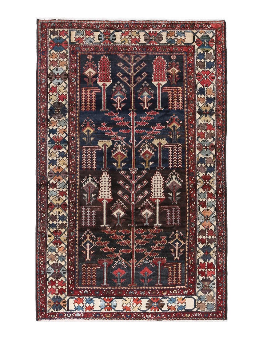 Fine Hand knotted Persian Antique Bakhtiari rug 4'11'' X 7'9'': Fine Hand knotted Persian Antique Bakhtiari rug 4'11'' X 7'9'' - 1950, Bakhtiari, Hand-Knotted, Lamb's Wool, 300 -D13348- 862.This item is part of our fine auction collection which includes many fine