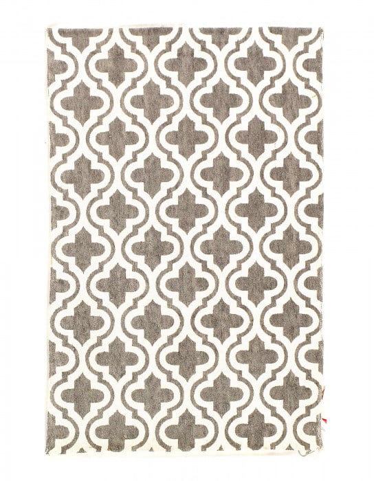 Bige Modern Hand Tufted 2'x 3': Bige Modern Hand Tufted 2'x 3' - new, Modern, Hand-Tufted, Lamb's Wool, 300 -D14478- 862.This item is part of our fine auction collection which includes many fine home accessories including antique ru